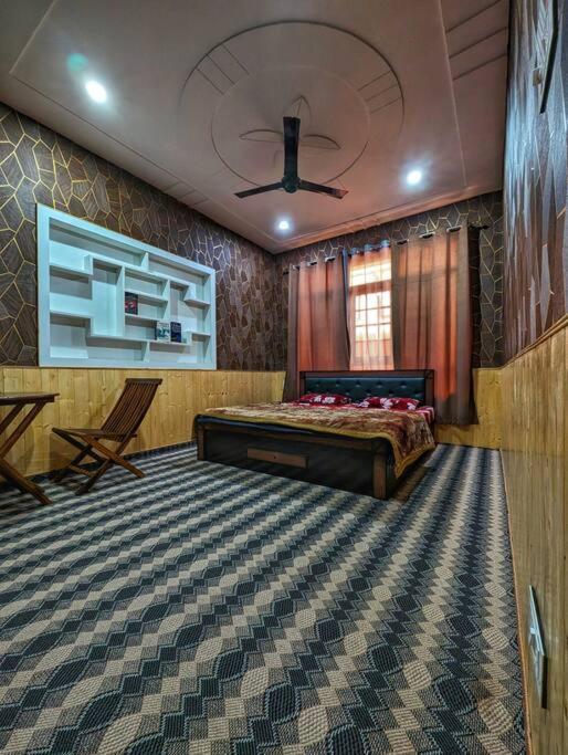 Home Stay In Srinagar Kashmir Srīnagar Exterior foto