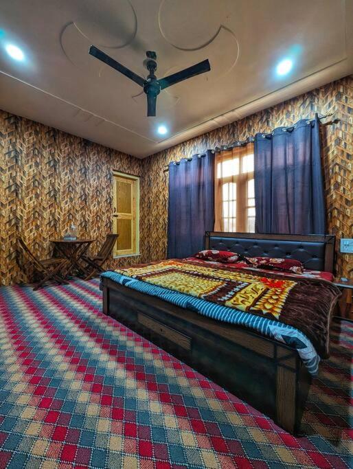 Home Stay In Srinagar Kashmir Srīnagar Exterior foto